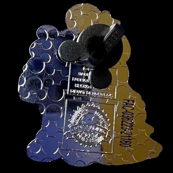 DISNEY MICKEY Christmas Cuties Mystery Pin Set Box 1 PIN - New 2021 Authetic - Picture 2 of 7
